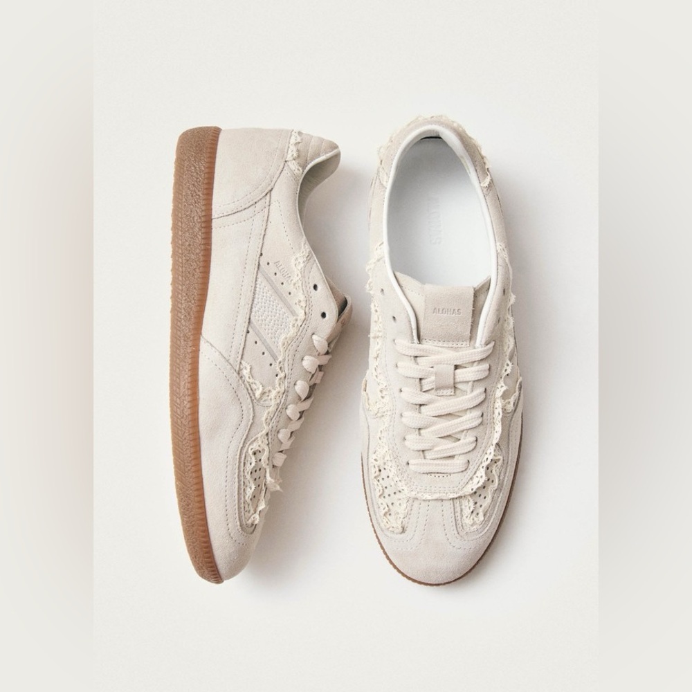 alohas crochet sneaker